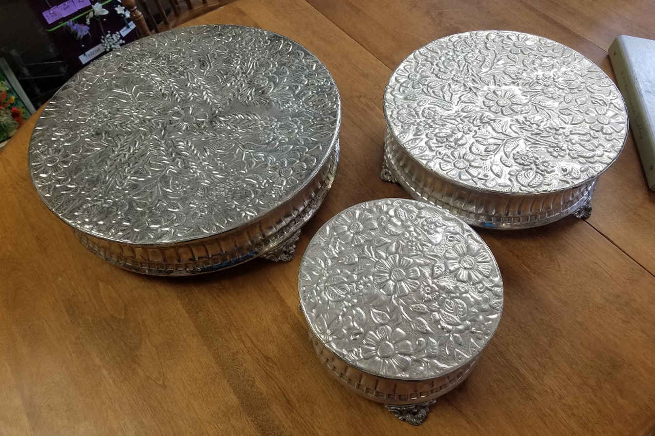 Round Silver Cake Stands